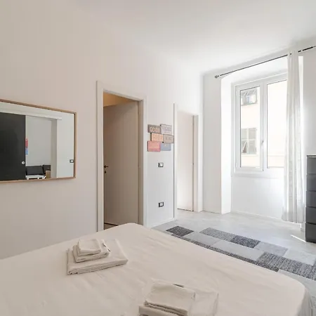 Modern Chic! Mm Brignole Mini Flat Genova